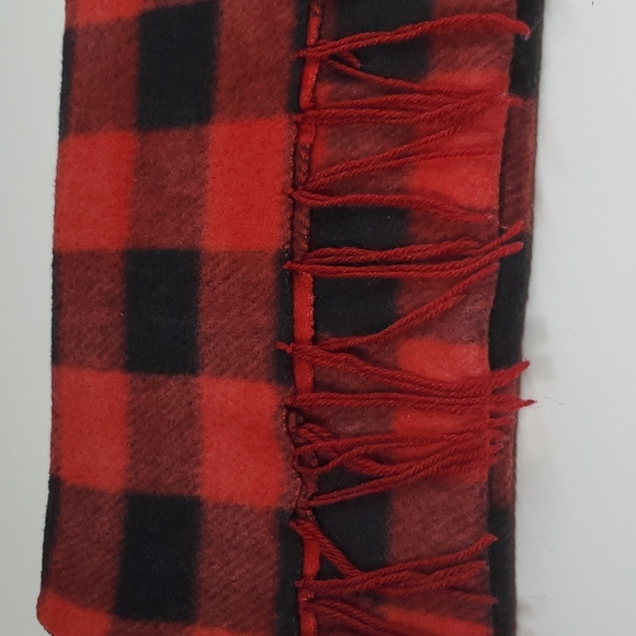 Gingham Plaid Red and Black Checkered Fleece Scarf - Picture 8 of 8